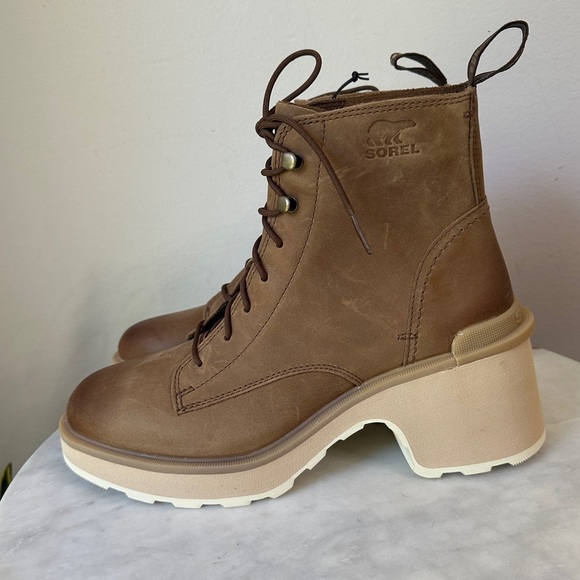 SOREL Women's Hi Line Heel Lace up
Boot Waterproof Women’s 9 New in Box - Picture 1 of 14